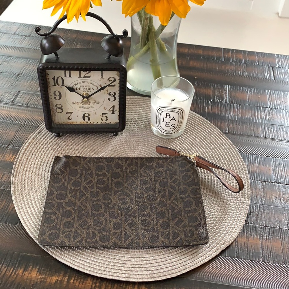 Calvin Klein wristlet ✨